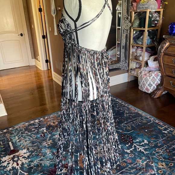 Handmade Macramé Rope Festival Dress - Picture 6 of 8